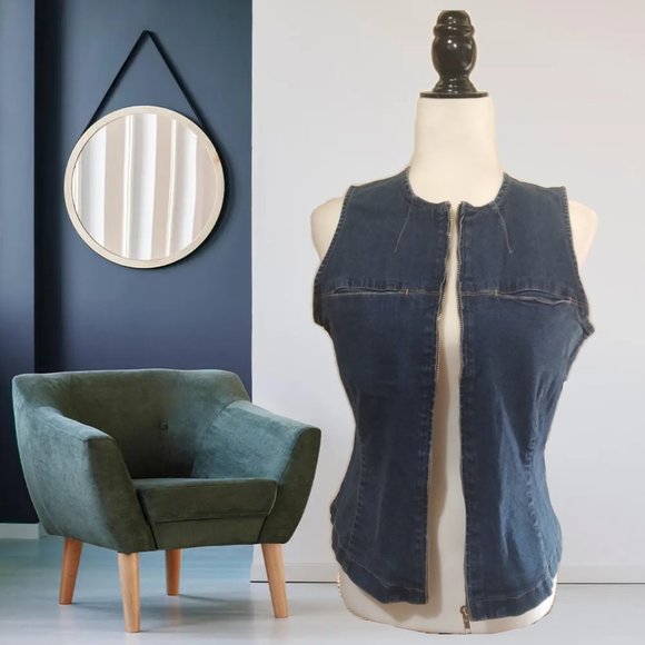 Beautiful Fitted Contrast Jean Vest - Picture 1 of 2